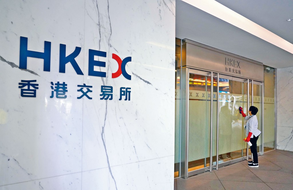 溫傑表示，恒指今日有機會平穩向好，高開數十點至100點左右，因為上周五美股表現不錯。
