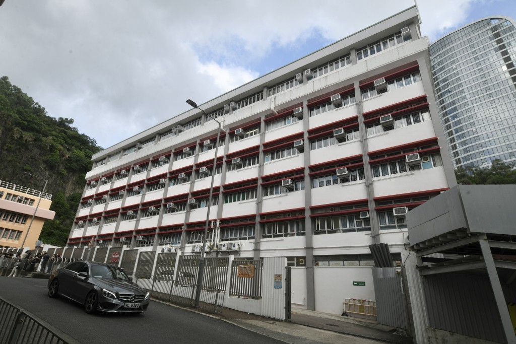 中國婦女會中學。陳浩元攝 中國婦女會中學。陳浩元攝