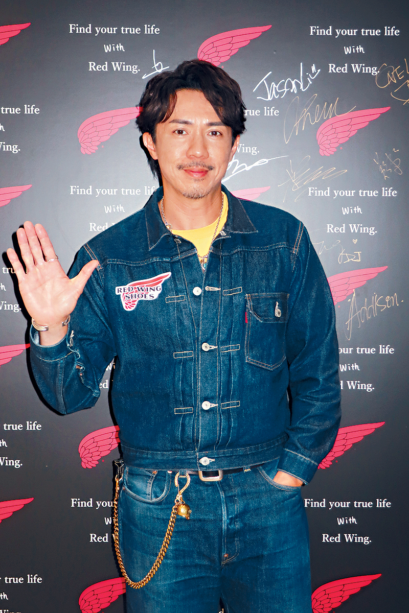 張繼聰開心音樂作品成為商台叱咤冠軍歌。