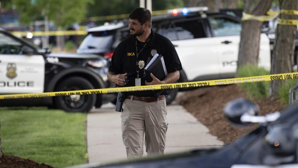 明尼蘇達州明尼阿波利斯市發生槍擊案，警方封鎖現場。 美聯社