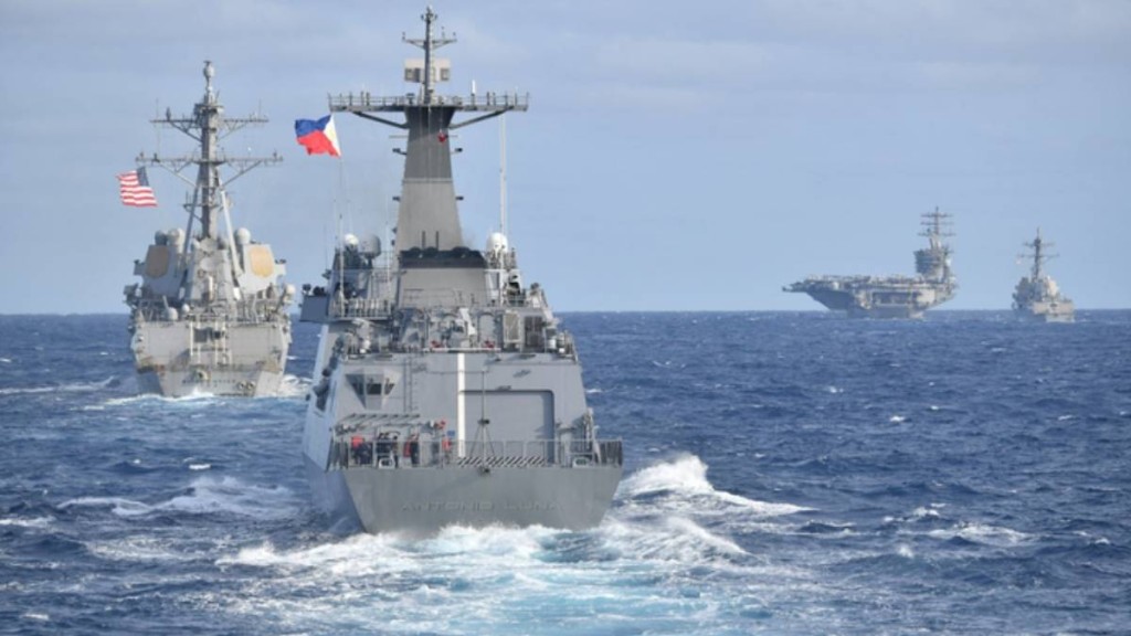 美國「尼米兹」航母群本月與日本及菲律賓，在南海舉行演習。