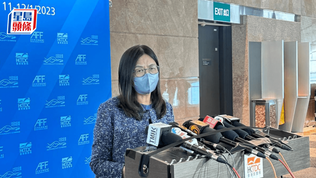 香港證監會行政總裁梁鳳儀