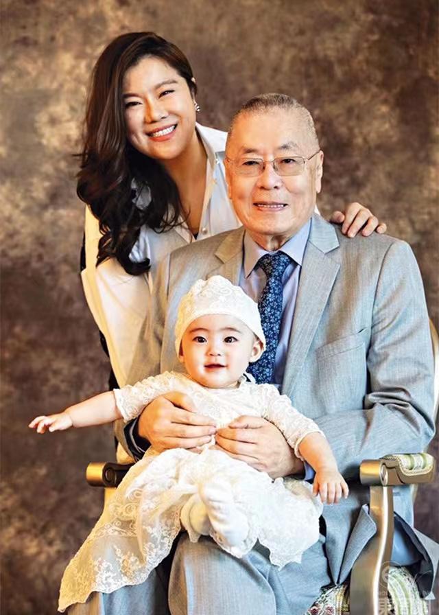 刘诗昆太太孙颖在2020年宣布大女出生，她表示计划生三个子女，希望子女「三足鼎立」。