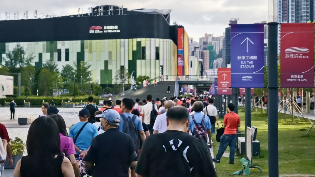 徐玉珊預料,隨啟德體育園舉辦越來越多表演和比賽,有助推動下半年旅遊相關行業的消費需求。 徐玉珊預料,隨啟德體育園舉辦越來越多表演和比賽,有助推動下半年旅遊相關行業的消費需求。