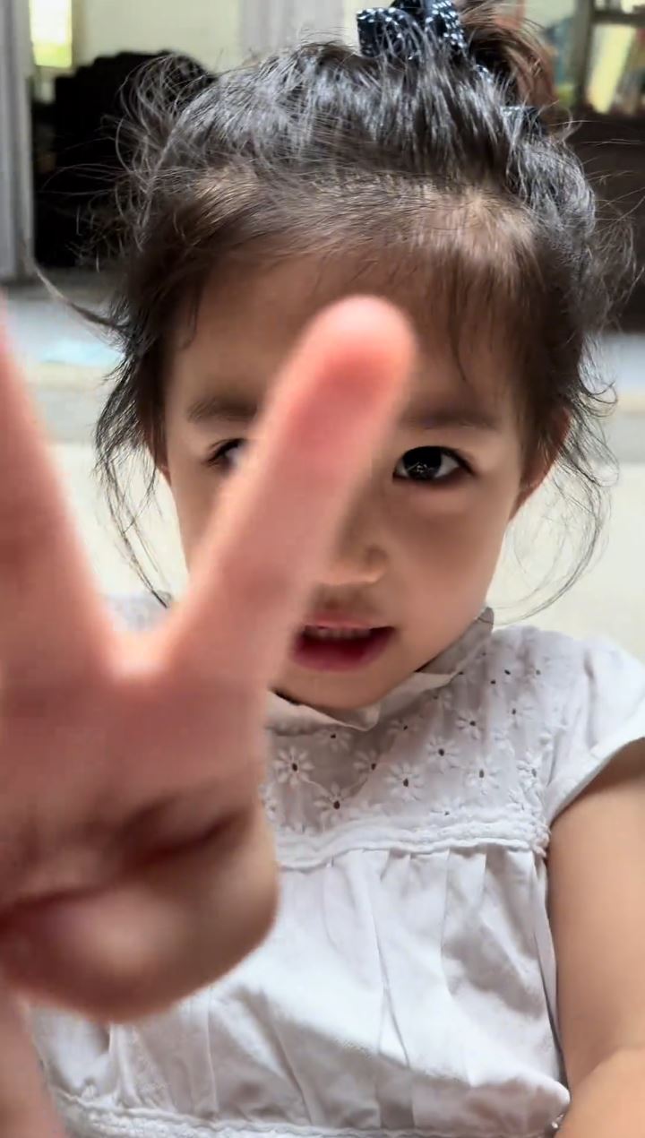 黃澤鑫改放「煲仔飯公主」的短片即賺來潑天流量。抖音