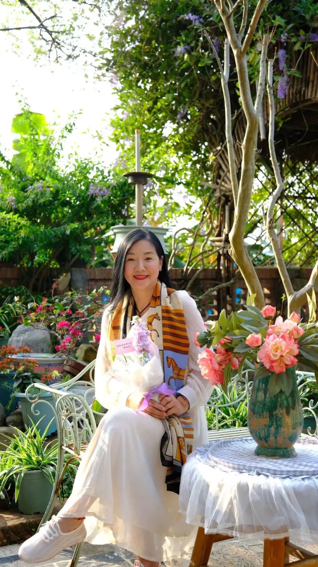 劉玉婷在2005年與富商結婚。