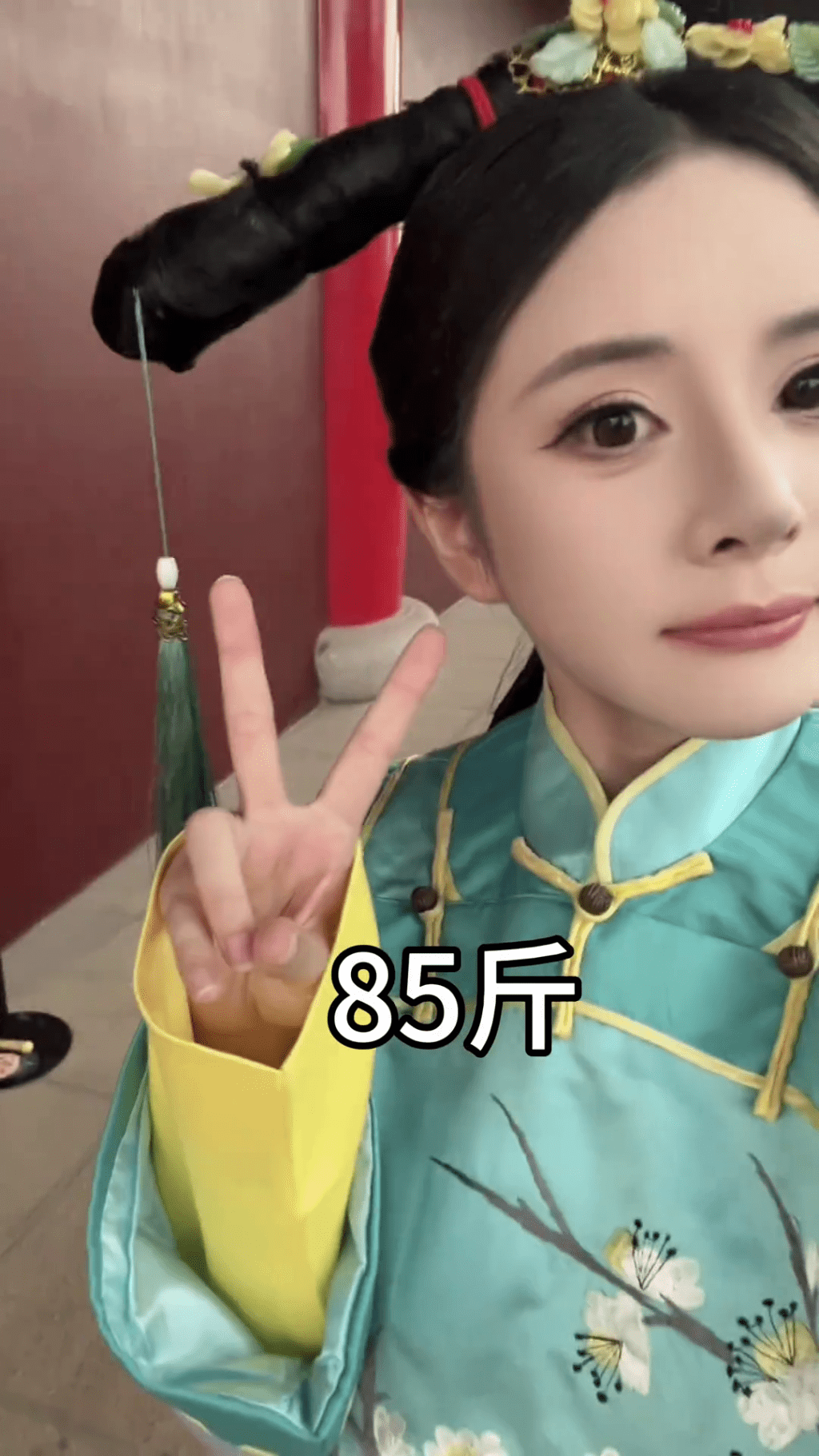 浙江女狂减43磅撞样杨幂，拍片记录减肥过程。