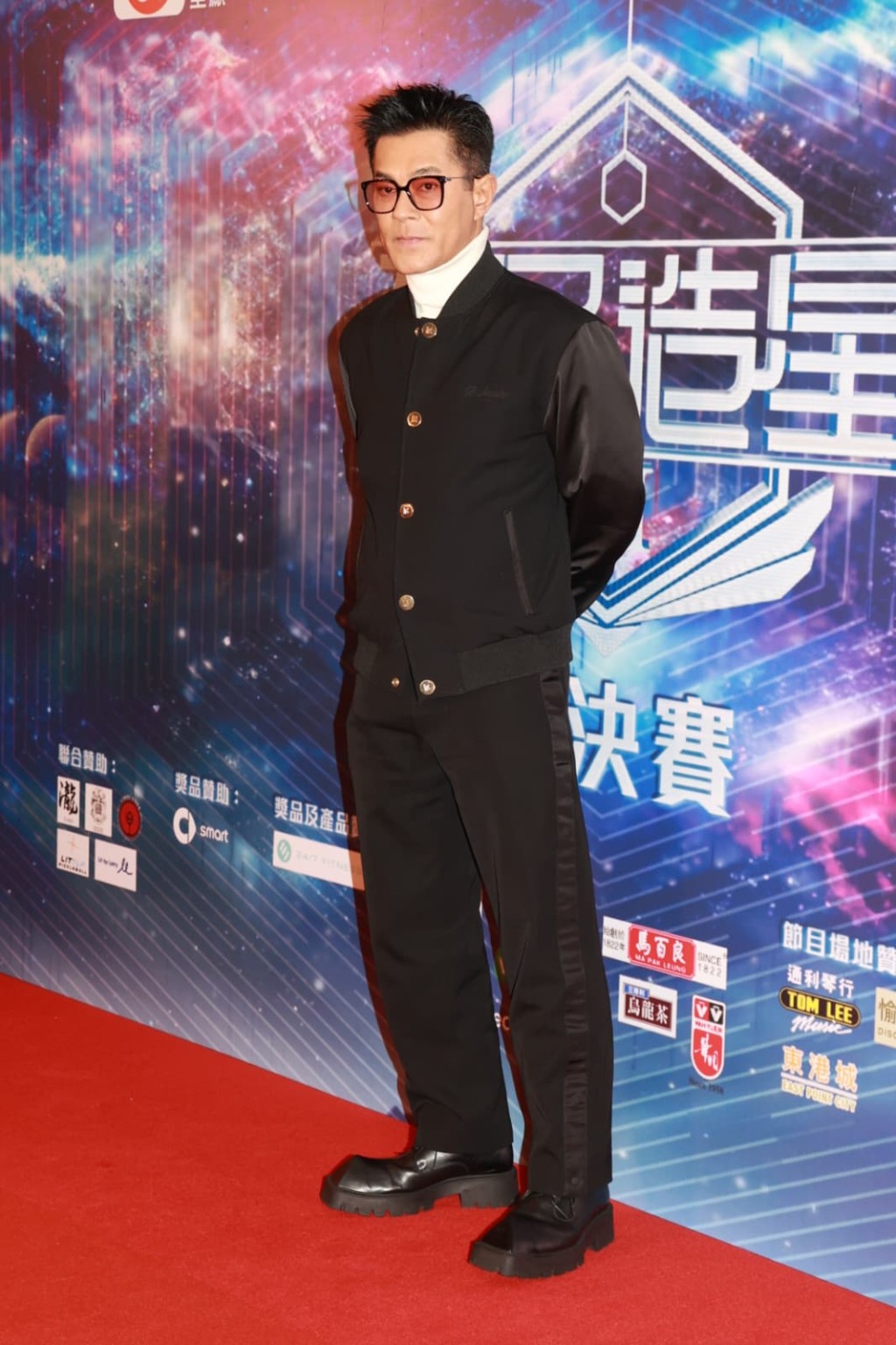 古仔個仔《尋秦記》票房係咁升。 古仔個仔《尋秦記》票房係咁升。