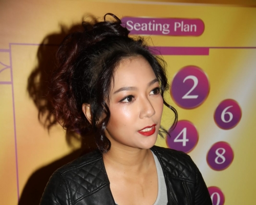 何雁詩保持無綫經理人藝員合約，但也嫌拍劇太少。