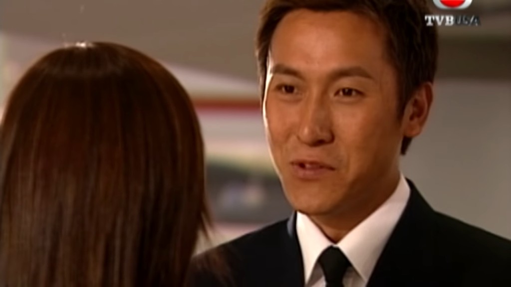 马德钟于剧中与陈慧珊、吴镇宇曾陷三角恋。