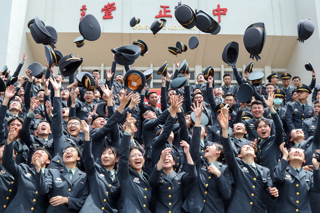 台灣軍方今年已發生18宗軍人自殺事件。中時