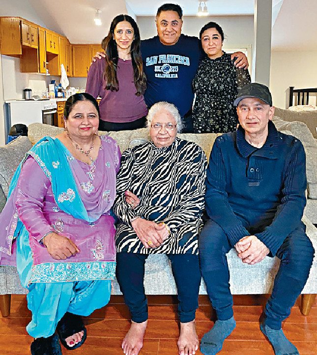 ■乔宝宝五兄弟姐妹都好孝顺，好锡乔妈妈。