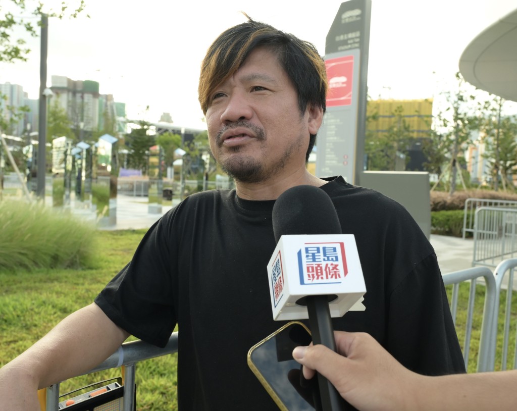 梁先生讚好的士新安排,指對新界市民而言的士較方便。 梁先生讚好的士新安排,指對新界市民而言的士較方便。