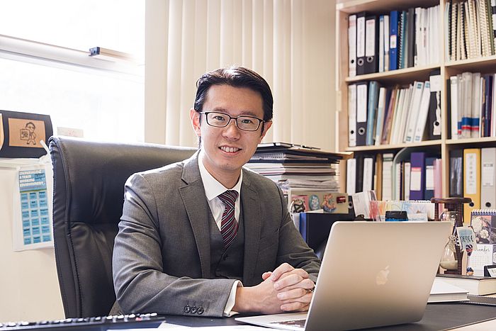 香港直接資助學校議會主席陳狄安認為,家長為子女轉校前,須了解學校特色。