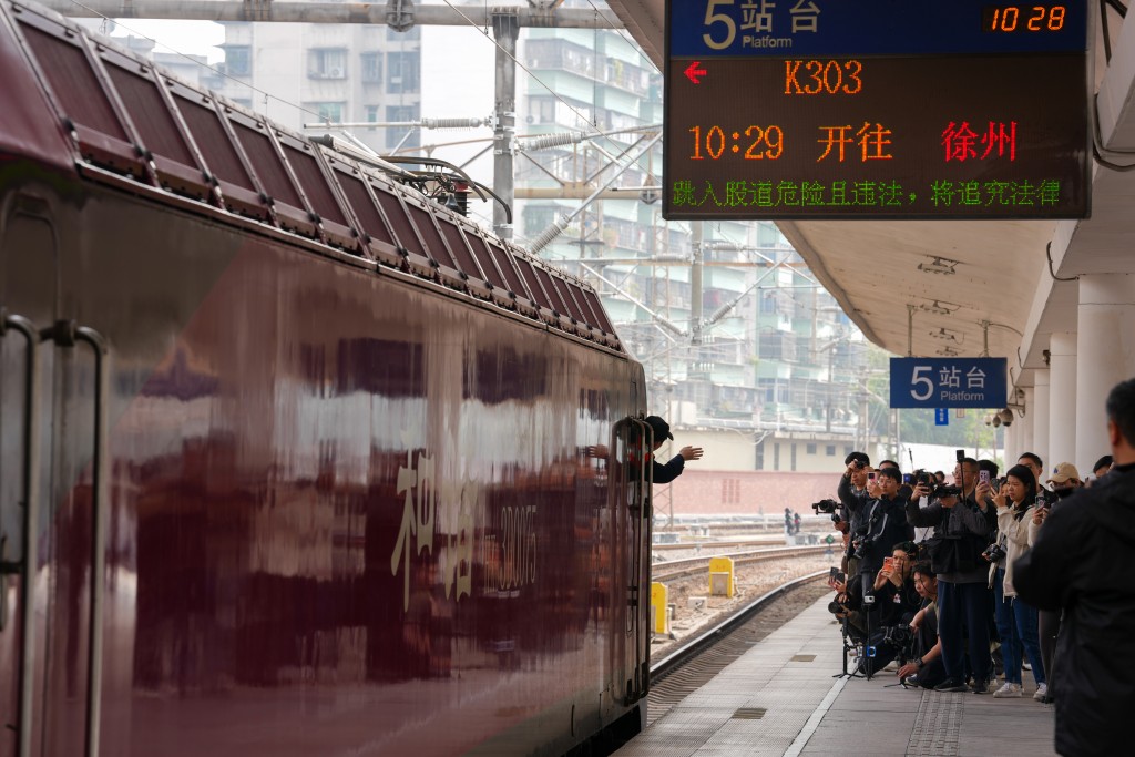 營運逾百年的廣州火車站明日開始邁進全面高鐵時代。新華社