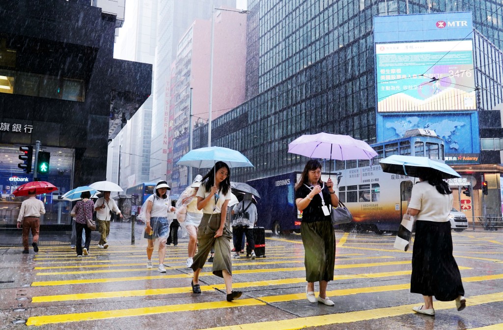 受冷鋒隨後的東北季候風影響，未來一兩日廣東地區天氣轉涼。