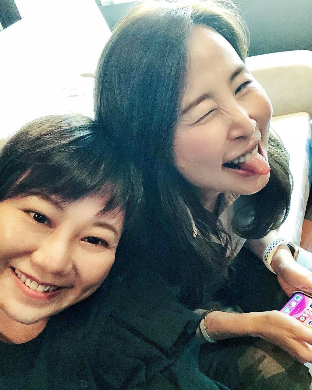 雲妮與不少圈中人感情要。