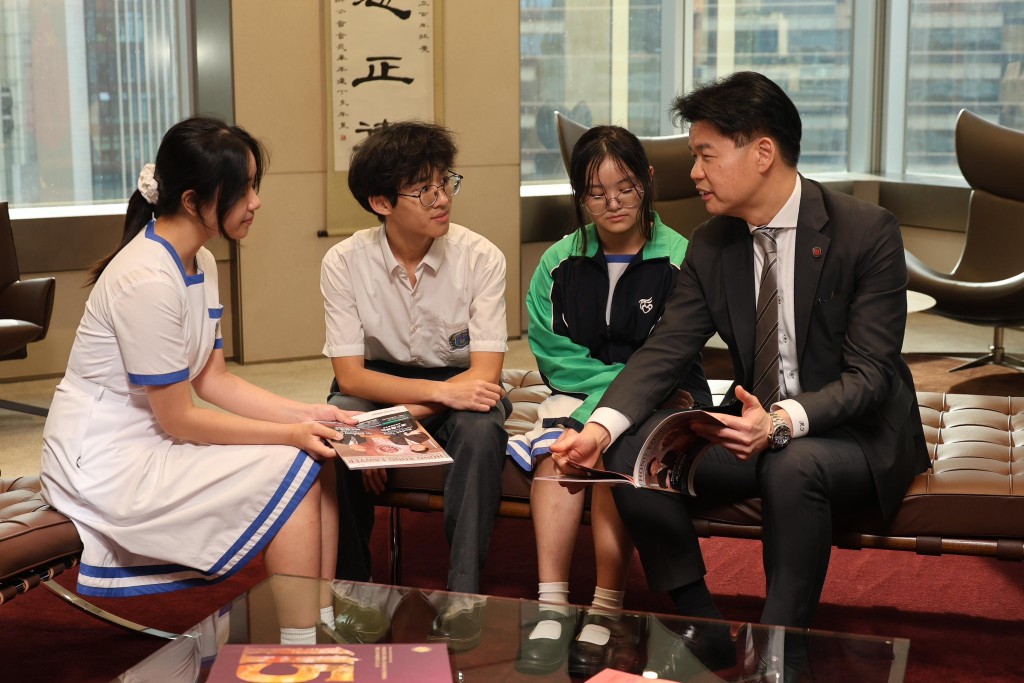 一眾隊員現為中五學生，其中一位更早於兩年前，以中三之齡已在奪冠隊伍中嶄露頭角。律師會FB圖片