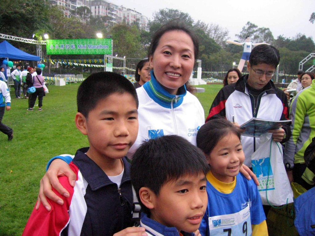 王軍霞2007年曾來港出席渣打馬拉松宣傳活動。資料圖片 王軍霞2007年曾來港出席渣打馬拉松宣傳活動。資料圖片