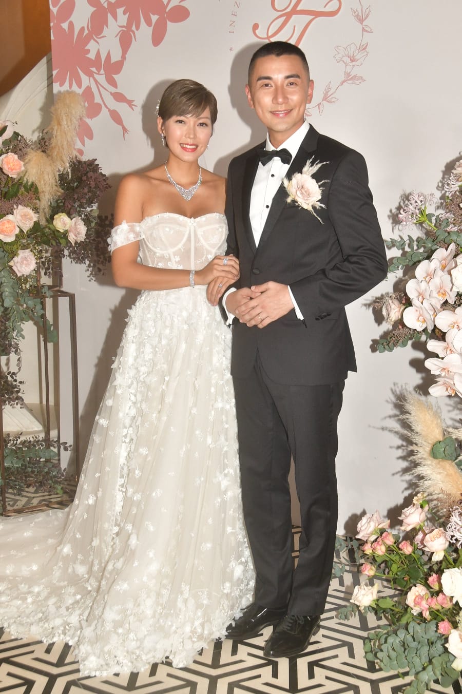 洪永城昨日結婚,朱晨麗表示有送上祝福。