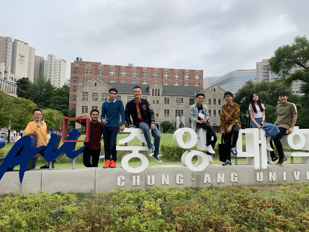 綜合工商管理學生參與交換生計劃，到韓國中央大學進行交流。