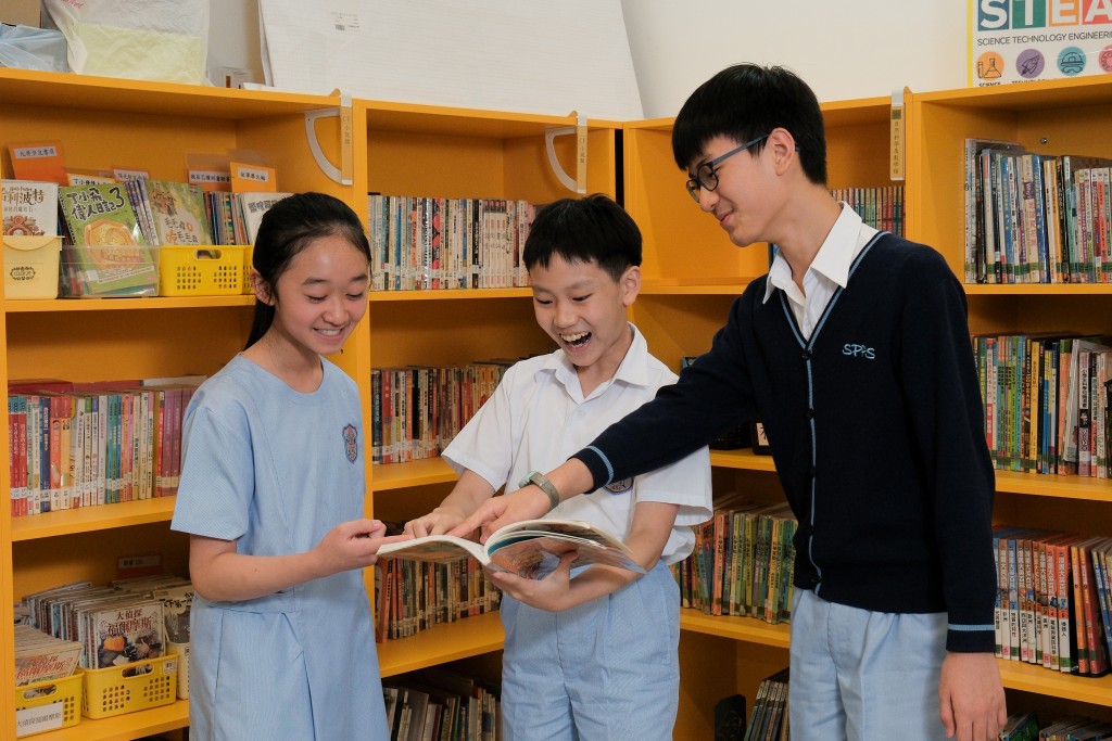 梓晴正就讀小五,而靖暘和圖南則是小六學生。(圖片來源:《親子王》) 梓晴正就讀小五,而靖暘和圖南則是小六學生。(圖片來源:《親子王》)