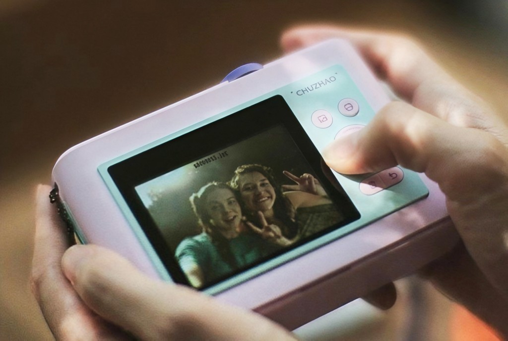 機背設有LCD芒取景及設定選項。 機背設有LCD芒取景及設定選項。