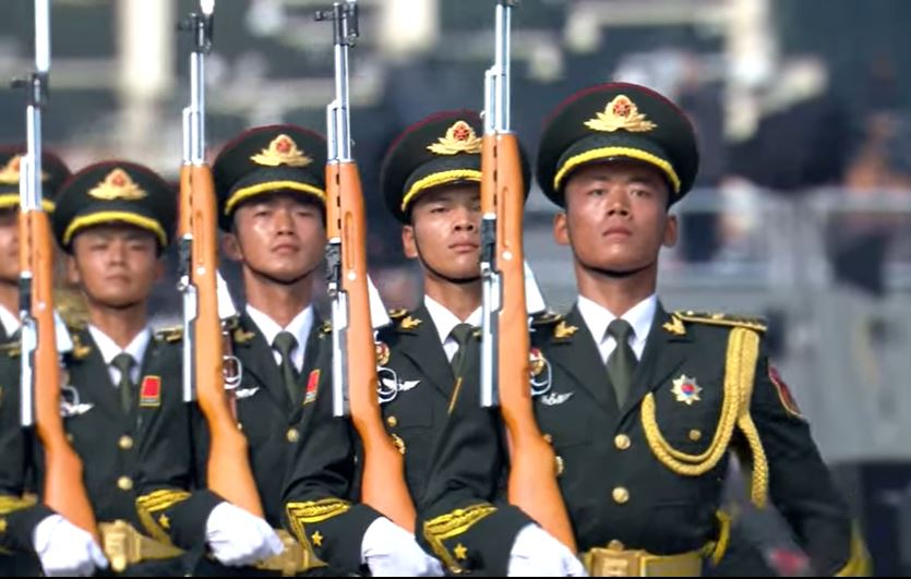 閱兵儀式開始。央視截圖