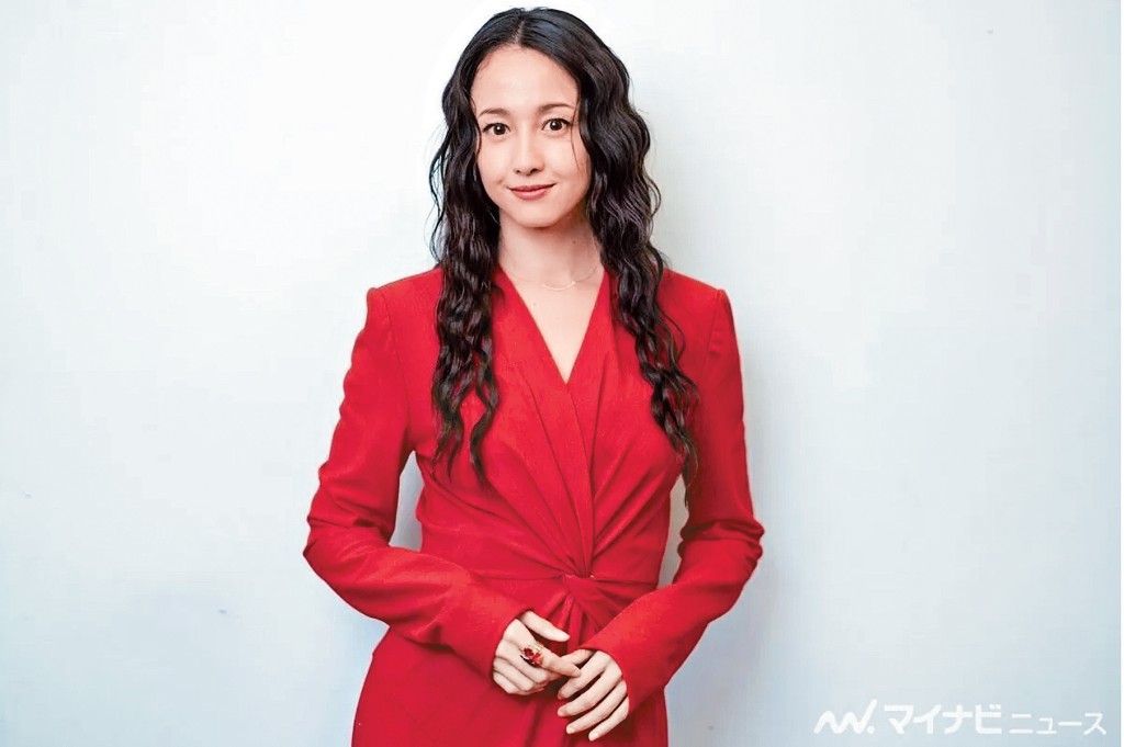 日媒報道指澤尻英龍華正在與25歲圈外男子拍拖，並計劃今春結婚。