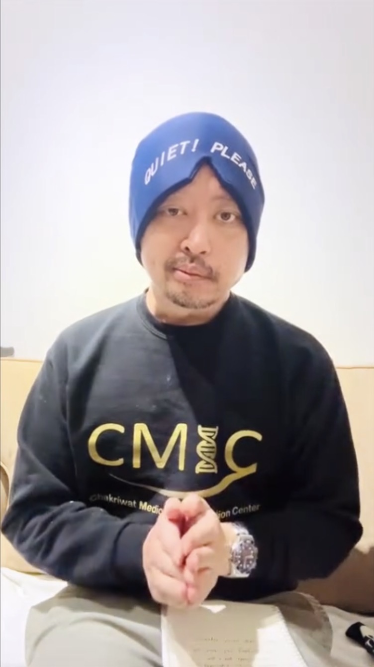 查克里瓦憔悴拍片求助。 fb / Chakriwat Vivacharawongse 查克里瓦憔悴拍片求助。 fb / Chakriwat Vivacharawongse
