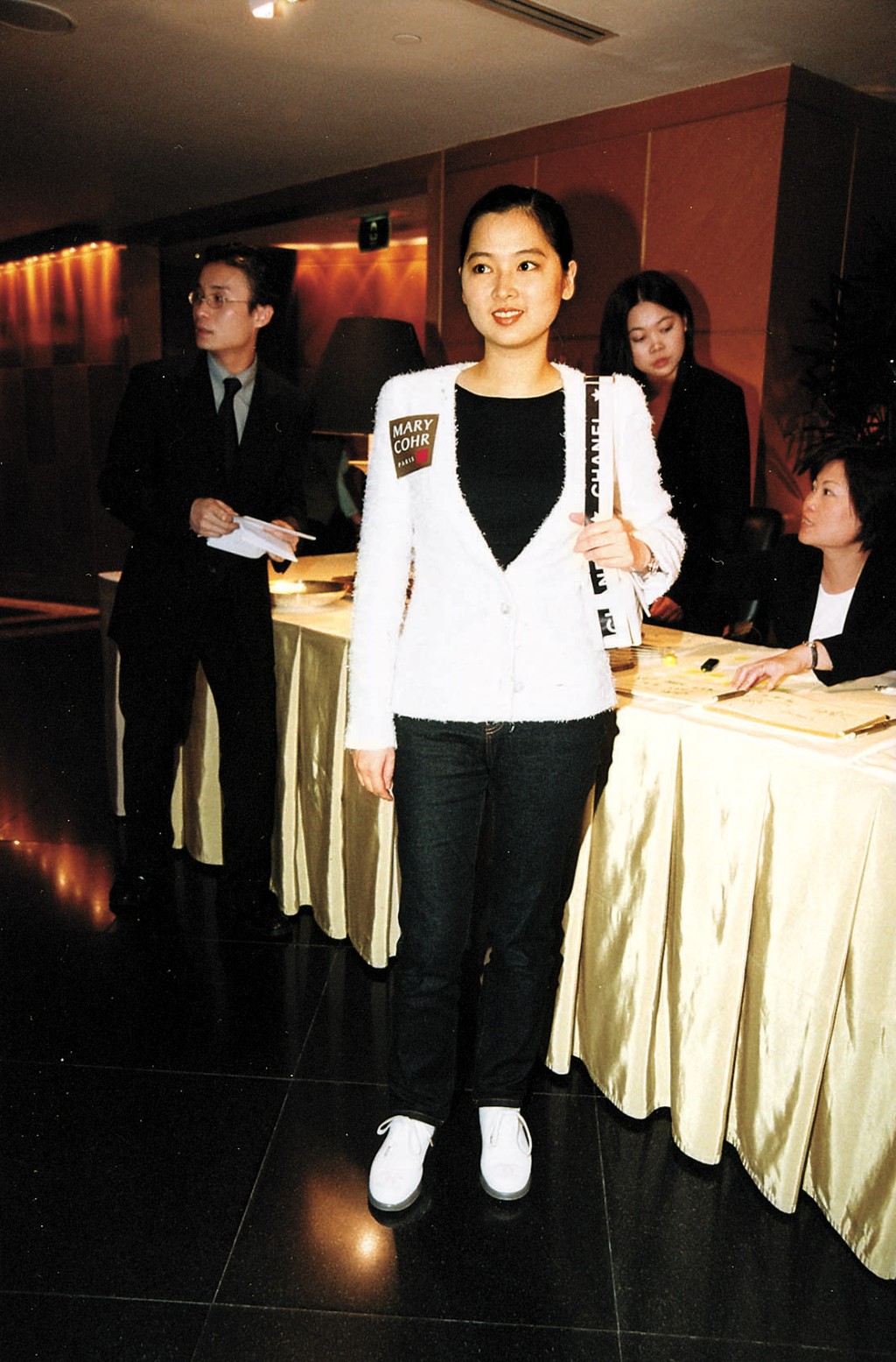 陳家碧入行後曾獲TVB安排拍攝劇集，包括《花月佳期》、《俠客行》、《蓋世豪俠》及《我本善良》等。