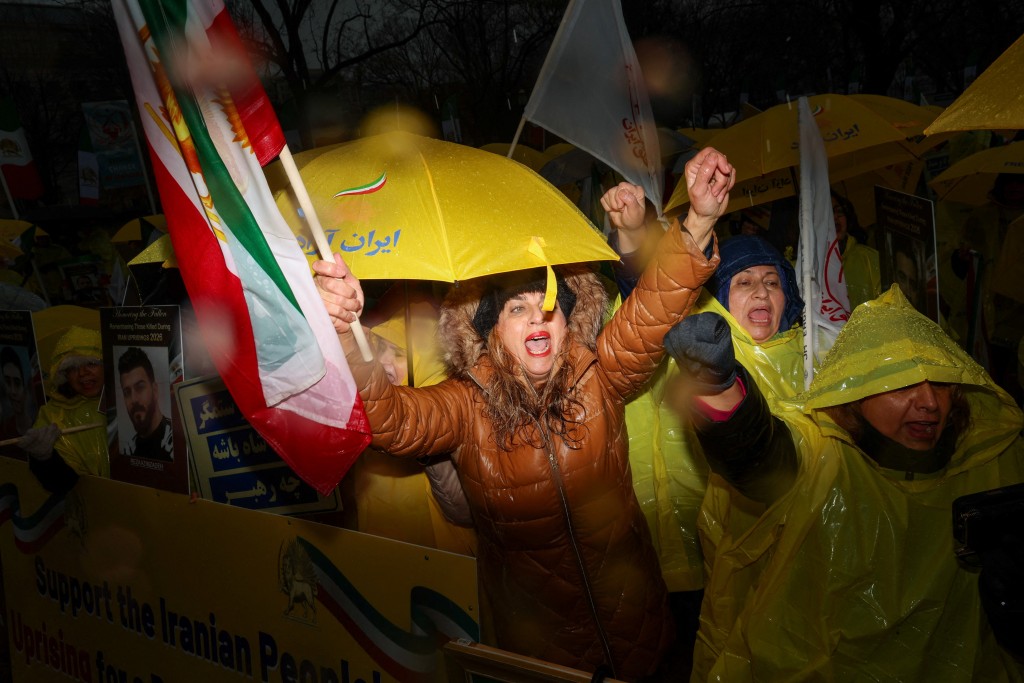 美國有民眾集會支持伊朗示威者。路透社