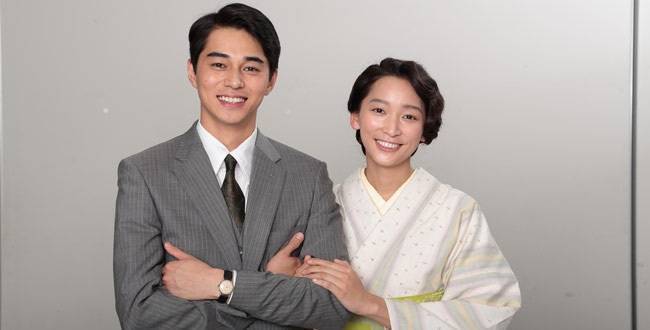東出昌大及前妻渡邊杏。