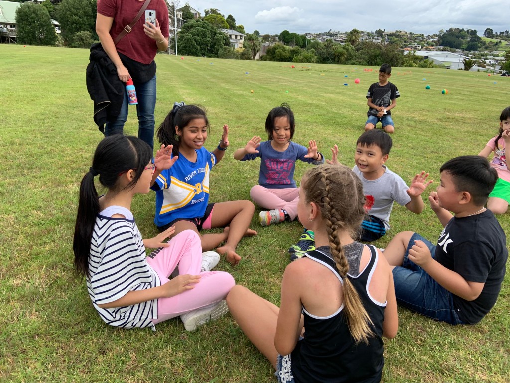 與新西蘭的同學們一起參與迷你奧運競賽