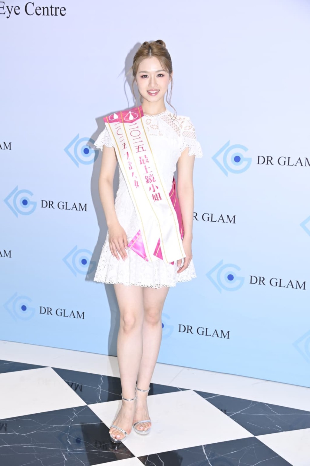 李尹嫣奪「最上鏡小姐」及「友誼小姐」。 李尹嫣奪「最上鏡小姐」及「友誼小姐」。