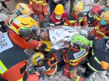   消防处去年2月派员到土耳其地震灾区协助救援。资料图片
