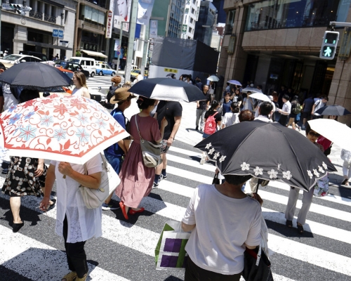 東京氣溫達41.1度。AP圖片