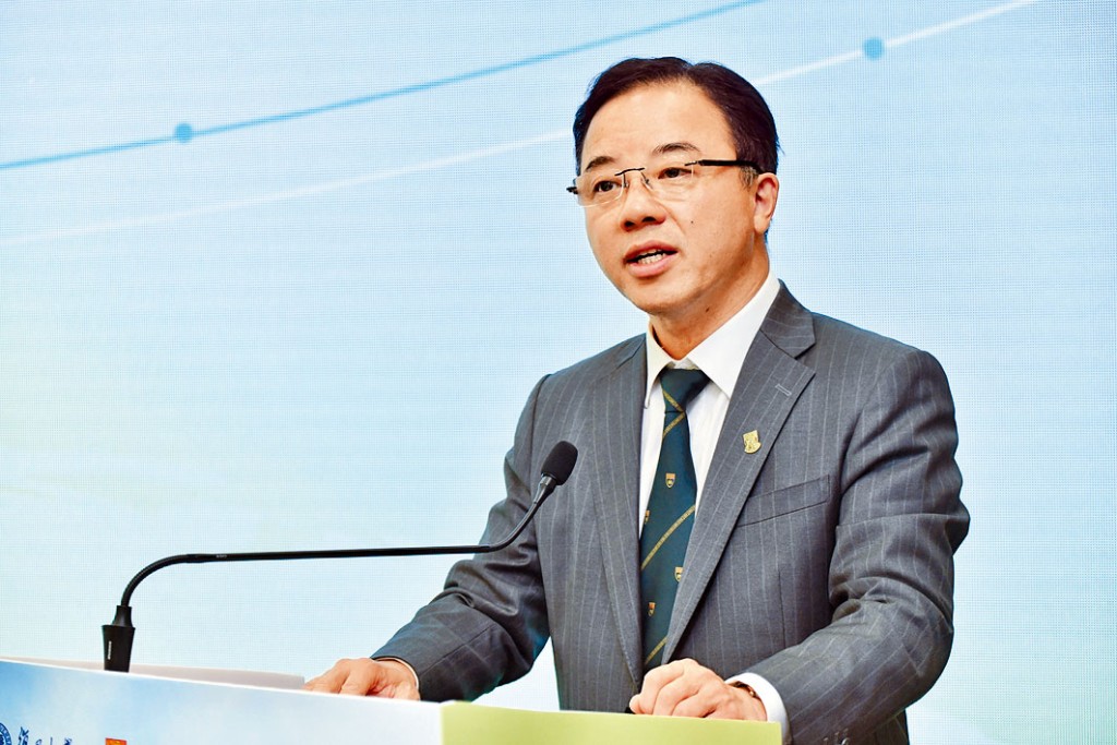 张翔深夜发声明，反驳相关指控「构成严重诽谤」。