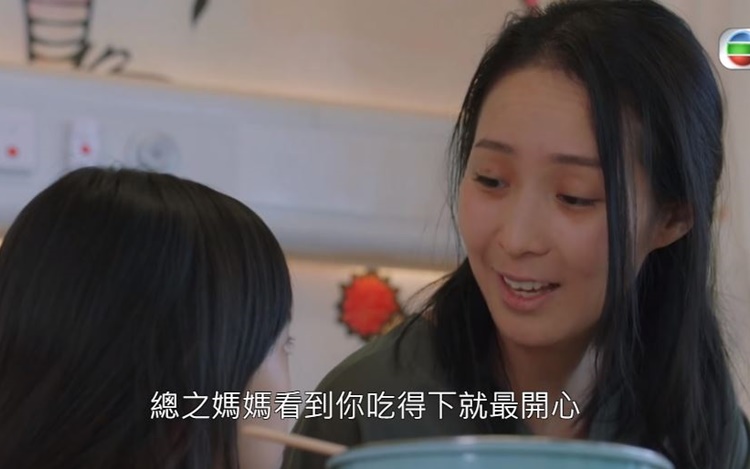 琳琳媽自己這麼辛苦,但仍很著緊琳琳三餐。
