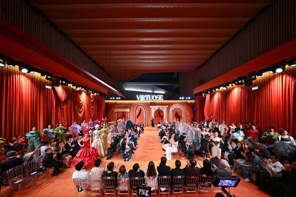 首場活動為「VIRTUOSE:2026高級訂製時裝藝術展」。羅淑佩fb 首場活動為「VIRTUOSE:2026高級訂製時裝藝術展」。羅淑佩fb