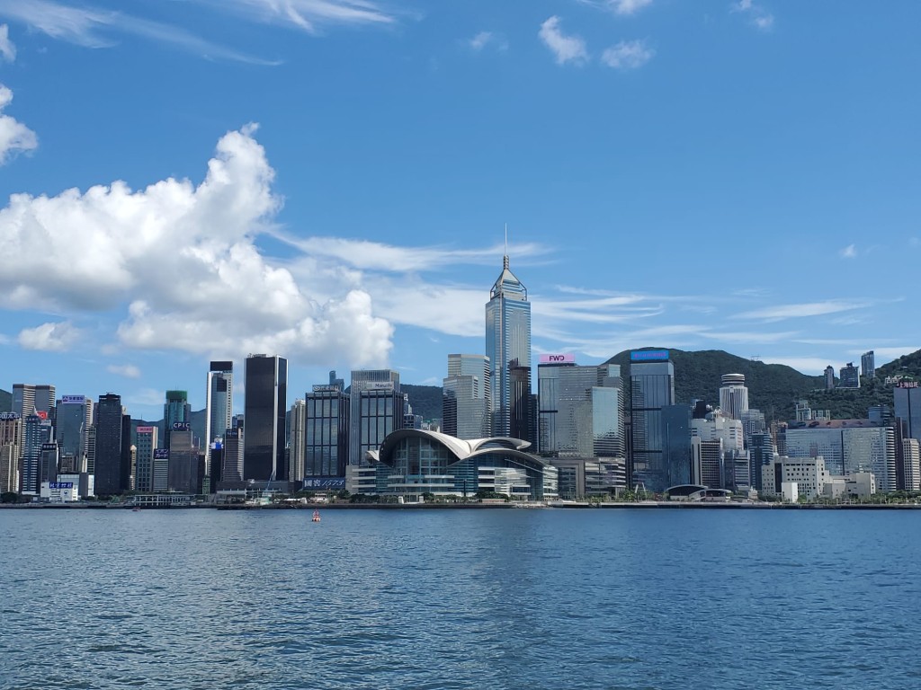 梁振英認為香港發展的同時必須考慮國家所需，特區有很多民間外交工作可以做。資料圖片