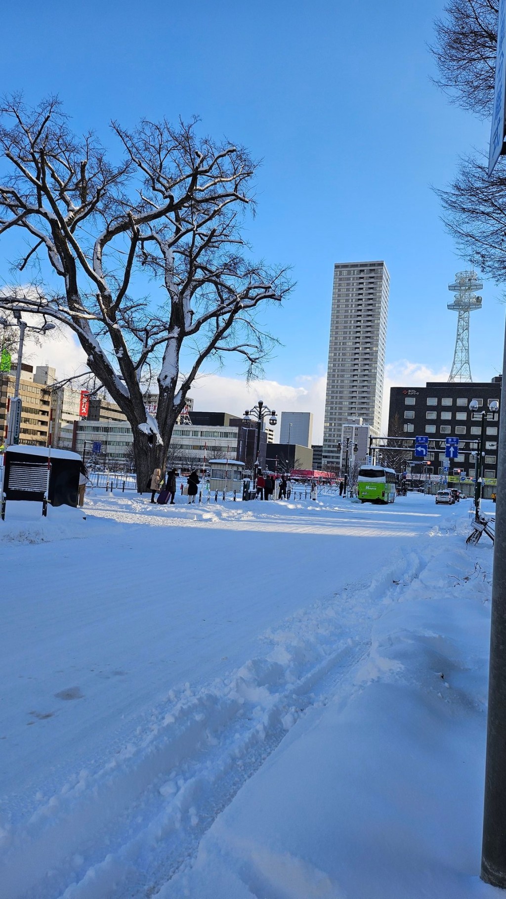 札幌跌至零下5.6°C，為該市入冬以來最低溫。（X@aidainjapan）