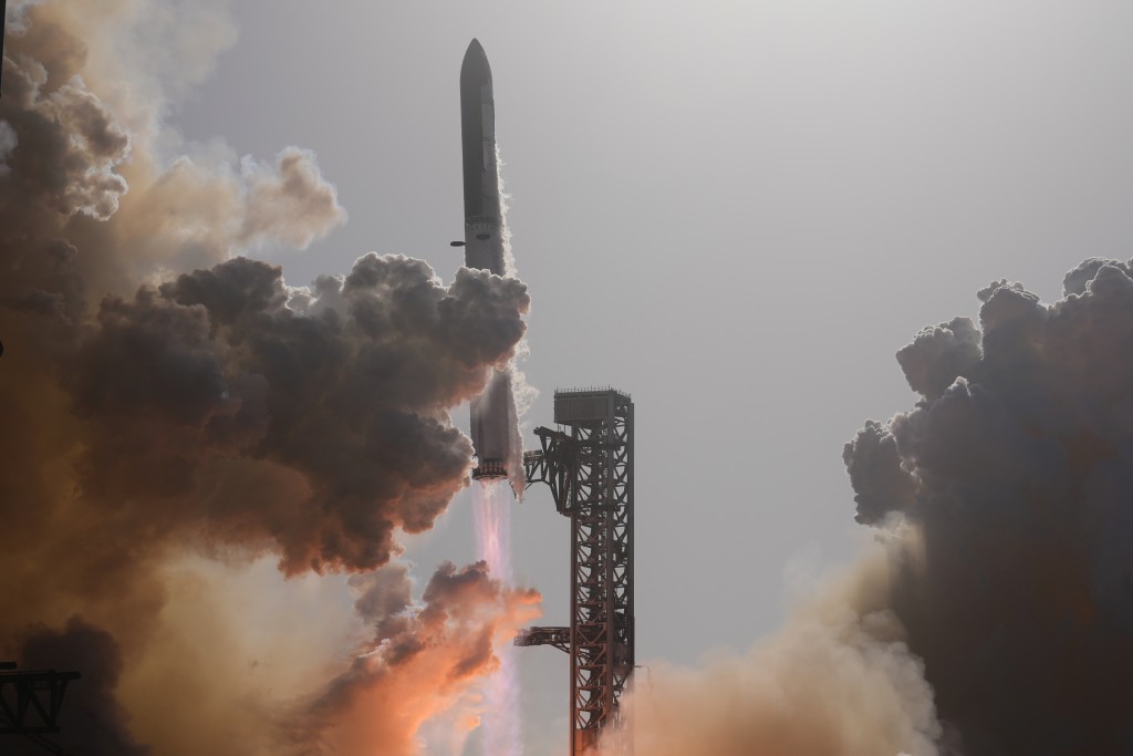 SpaceX星艦第13次試飛成功。美聯社