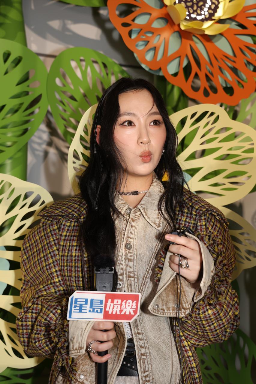 談到日前到上海行時裝騷，Gigi明言非常緊張。