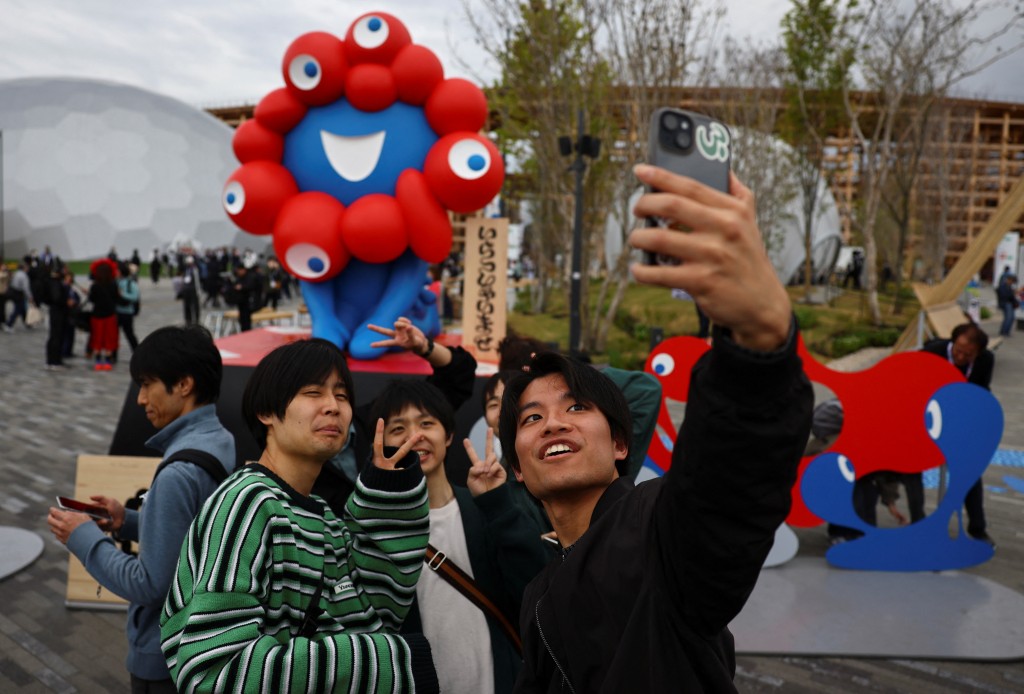 大阪世博主办单位拟要求闭园时间从现在的晚上10时延后到11时。路透社