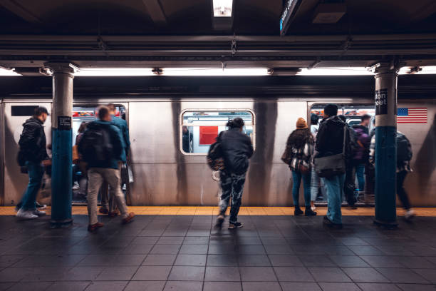 纽约市治安持续恶化，地铁犯罪事件频生。