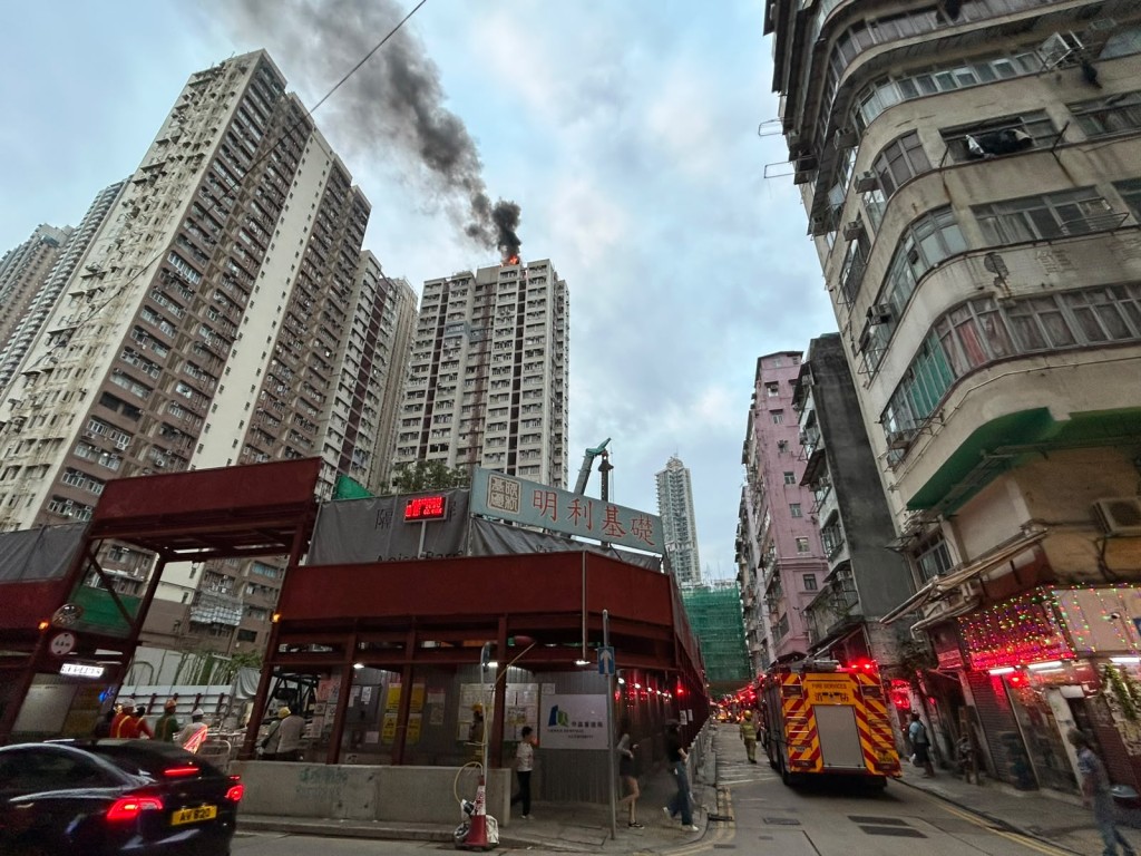 現場為旺角奶路臣街近廣東道一樓宇。曾志恆攝 現場為旺角奶路臣街近廣東道一樓宇。曾志恆攝