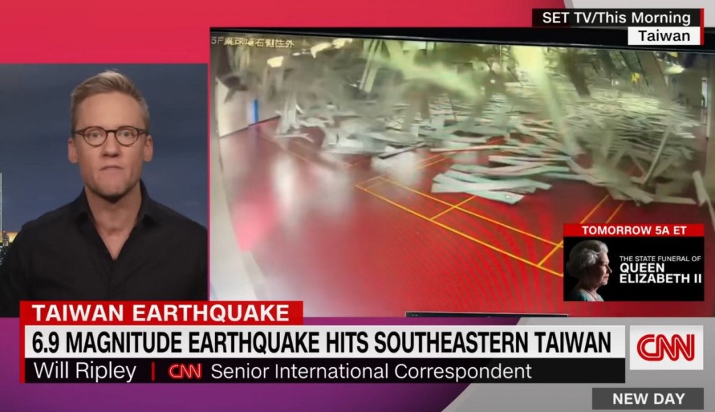 桃園八德羽球館天花板塌陷，相關畫面登上CNN，主播還在新聞上討論，引發網民熱議。影片截圖