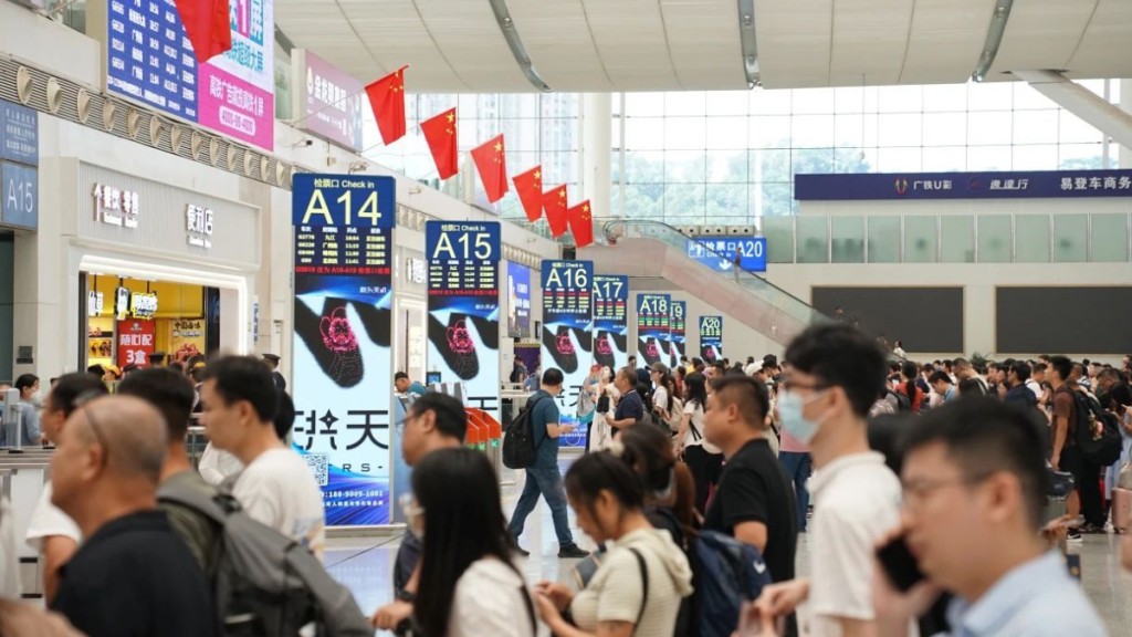 龙龙高铁梅龙段今日正式通车。