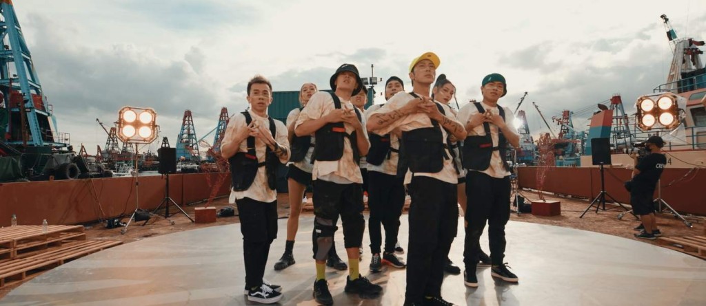 「TX Crew」以264分先贏得第一回合。